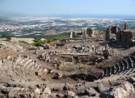 Rhodiapolis - théâtre et monument